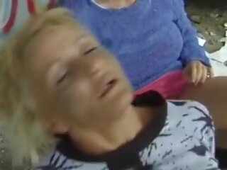 에이 그룹 의 뜨거운 에 trot 독일의 숙녀 점점 엿 로 약 단단한 회원 옥외
